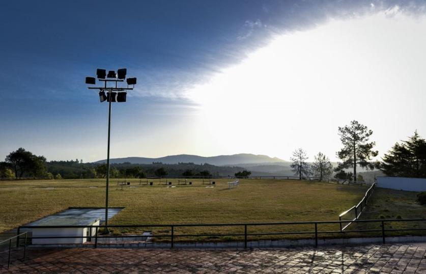 Herdade Clube Tiro Монфортиньо Екстериор снимка